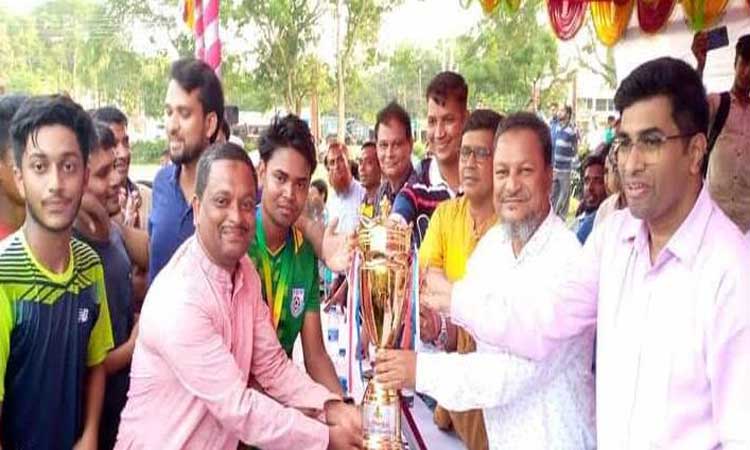 বঙ্গবন্ধু গোল্ডকাপ ফুটবল টুর্নামেন্টে মধুখালী পৌরসভা একাদশ চ্যাম্পিয়ান