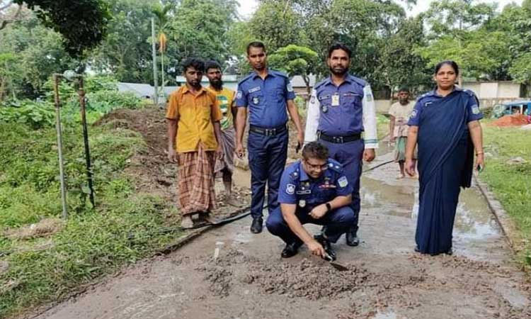 পুলিশ সুপারের হস্তক্ষেপে জামালপুর কোয়ার্টার্সে প্রথম পাকা রাস্তা নির্মাণ