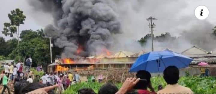 বাড়িয়াকান্দির বহরপুরে আগুনে পুড়ে কোটি টাকার সম্পদ ধ্বংস।