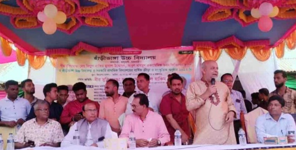 কালুখালীর হাঁড়ীভাঙ্গা উচ্চ বিদ্যালয়ে জিল্লুল হাকিমের ম্যুরাল উদ্বোধন ও আবুল মাহমুদ একাডেমিক ভবনের ভিত্তি প্রস্তর স্থাপন করলেন জিল্লুল হাকিম