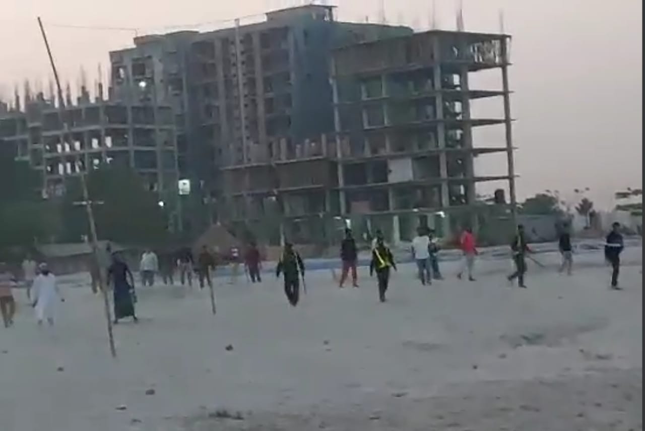 সাভারের আলমনগর হাউজিং এর বিরুদ্ধে জমি দখলের অভিযোগ
