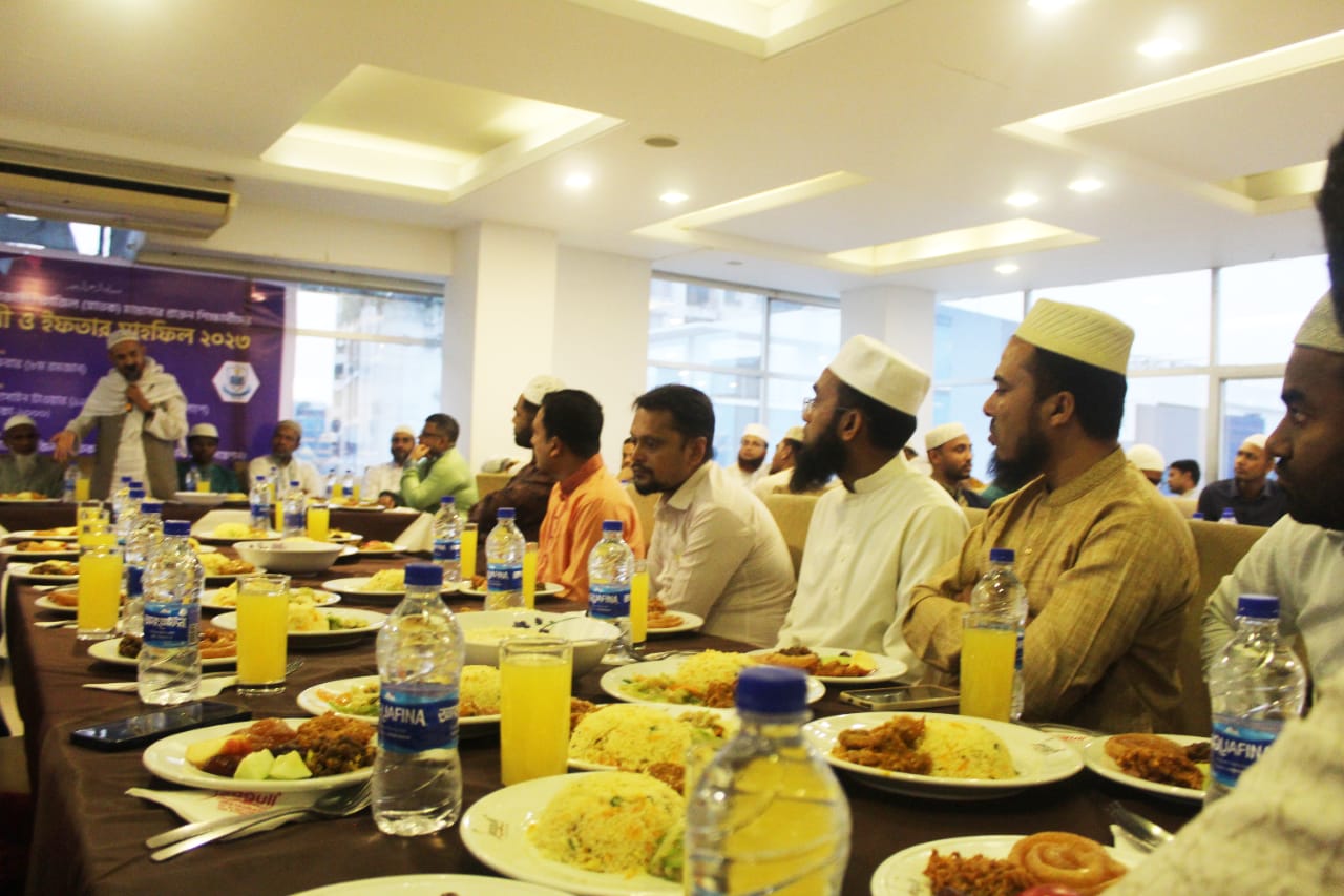 বয়রাট মাজাইল ফাজিল মাদ্রাসার প্রাক্তন শিক্ষার্থীদের পুনর্মিলন ও ইফতারি মাহফিল অনুষ্ঠিত