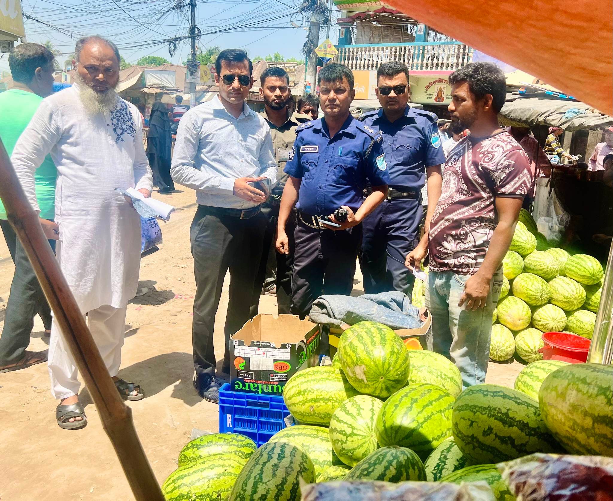 পাংশায় ২য় দিনেও অসাধু তরমুজ ব্যাবসায়ীদের জরিমানা