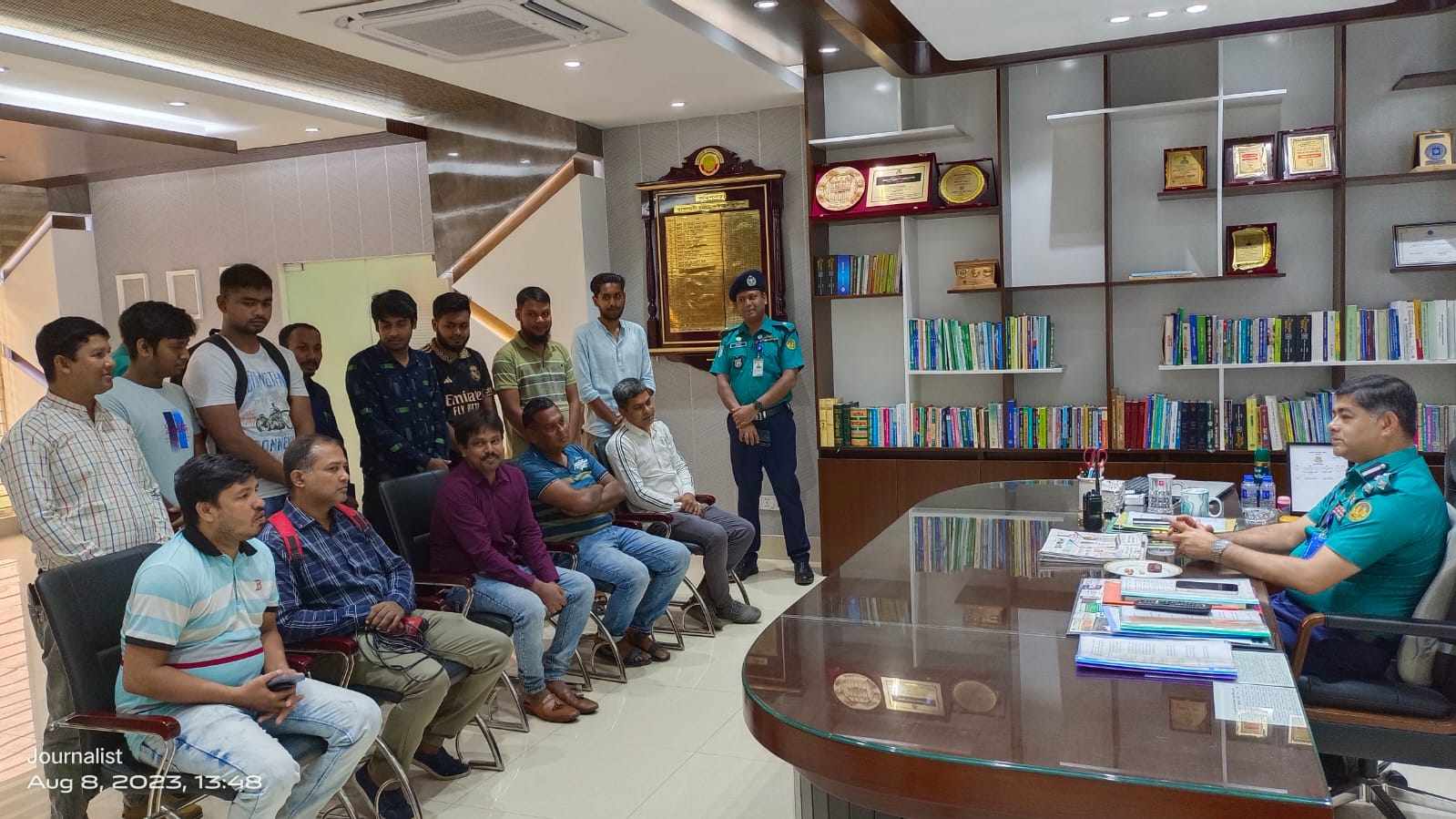 আরএমপি কমিশনারের সাথে বরেন্দ্র প্রেসক্লাব নেতৃবৃন্দের সৌজন্য সাক্ষাৎ